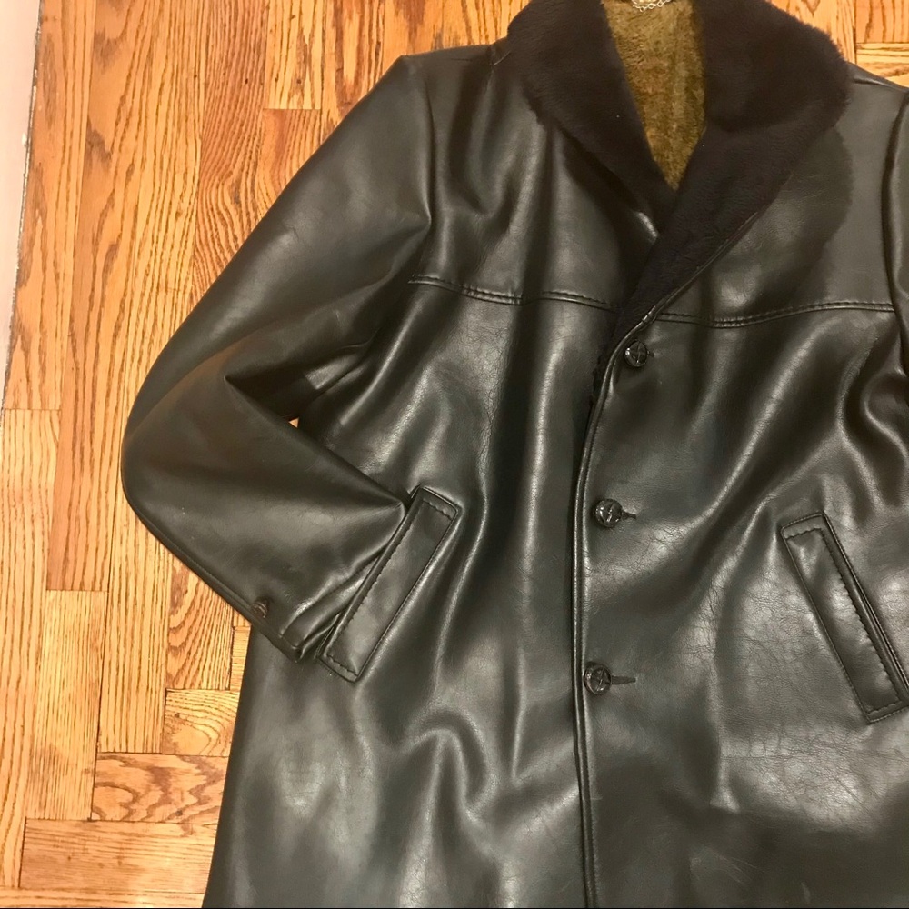 Leather Winter Jacket W/ Gorgeous Green Lining - Picture 7 of 8